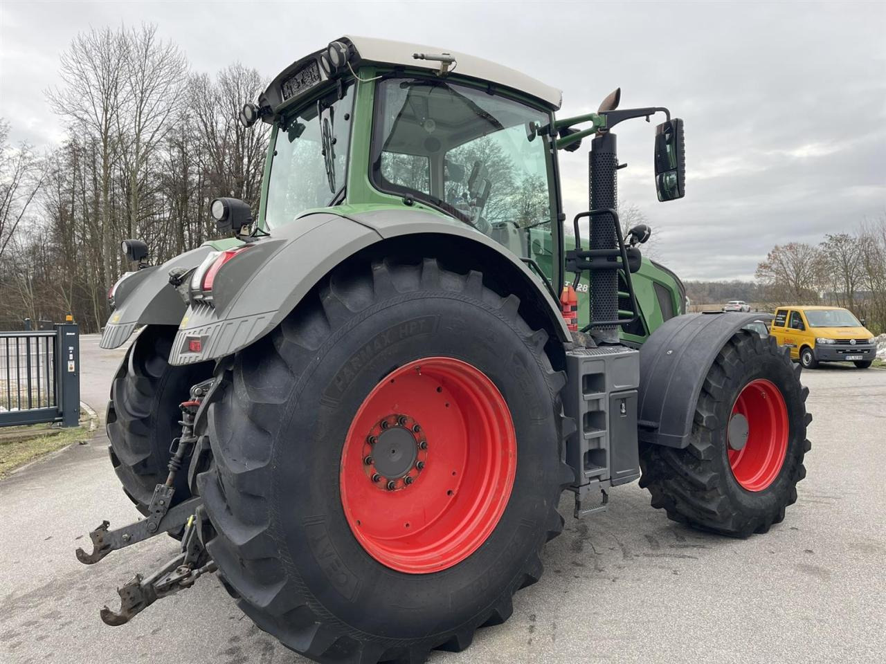 Fendt 828 Vario Profi Plus, GPS, FZW, 5DW, Baujahr 2014 - Трактор: снимка 4 Fendt 828 Vario Profi Plus, GPS, FZW, 5DW, Baujahr 2014 - Трактор: снимка 4