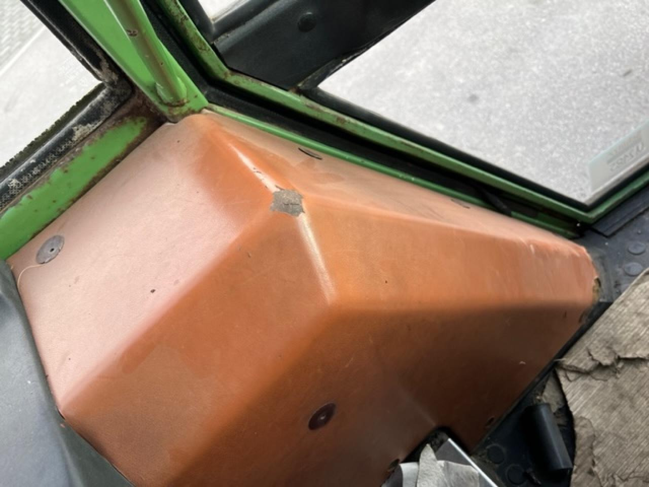 Трактор Fendt Farmer 306 LS, ca. 9516 Bh, Baujahr 1982: снимка 15