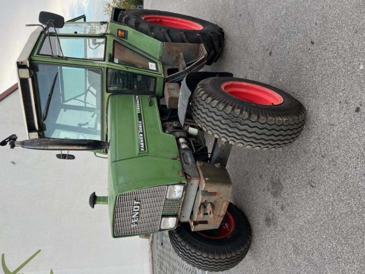 Fendt Farmer 306 LS, ca. 9516 Bh, Baujahr 1982 - Трактор: снимка 2 Fendt Farmer 306 LS, ca. 9516 Bh, Baujahr 1982 - Трактор: снимка 2