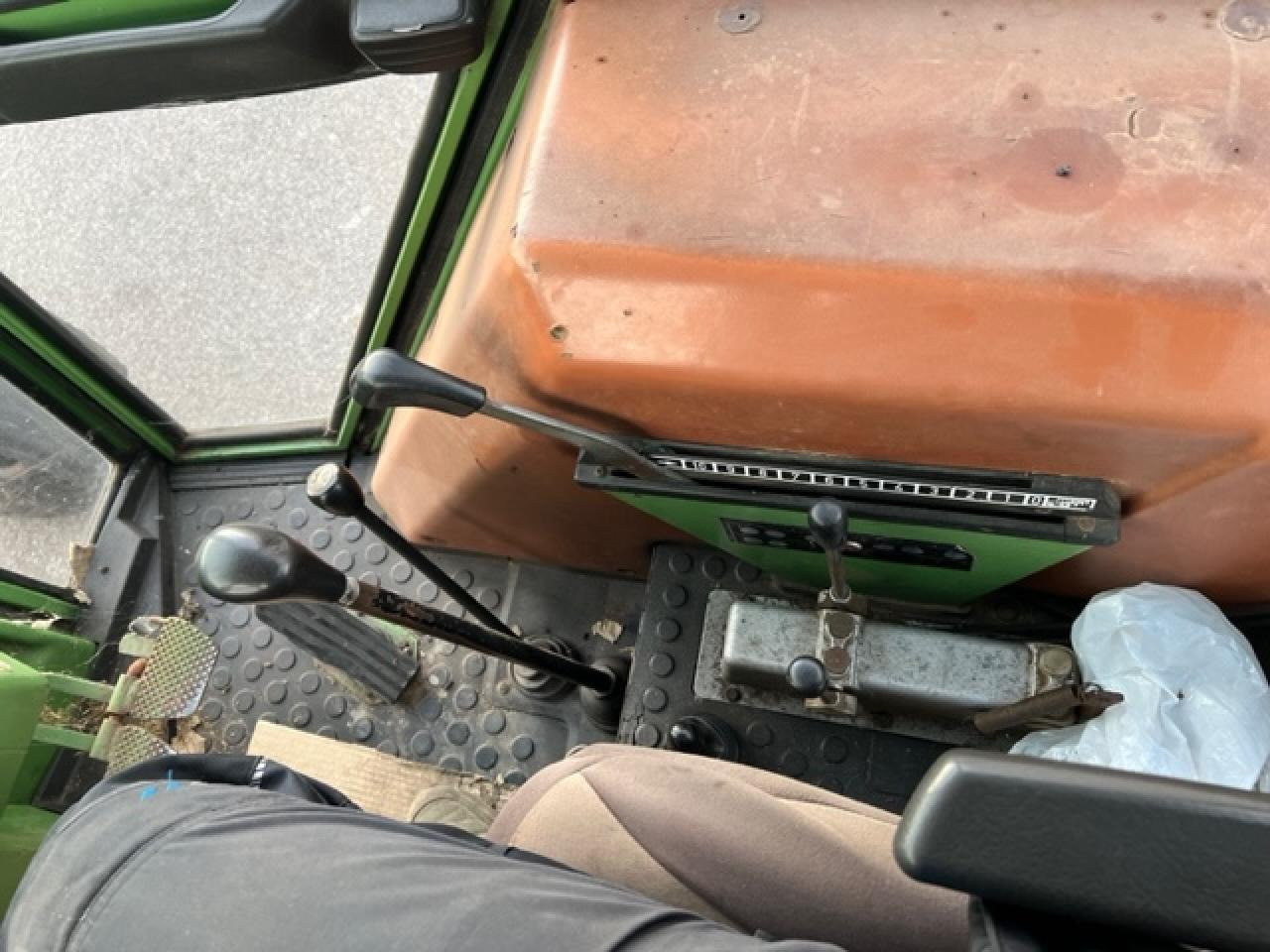 Трактор Fendt Farmer 306 LS, ca. 9516 Bh, Baujahr 1982: снимка 12