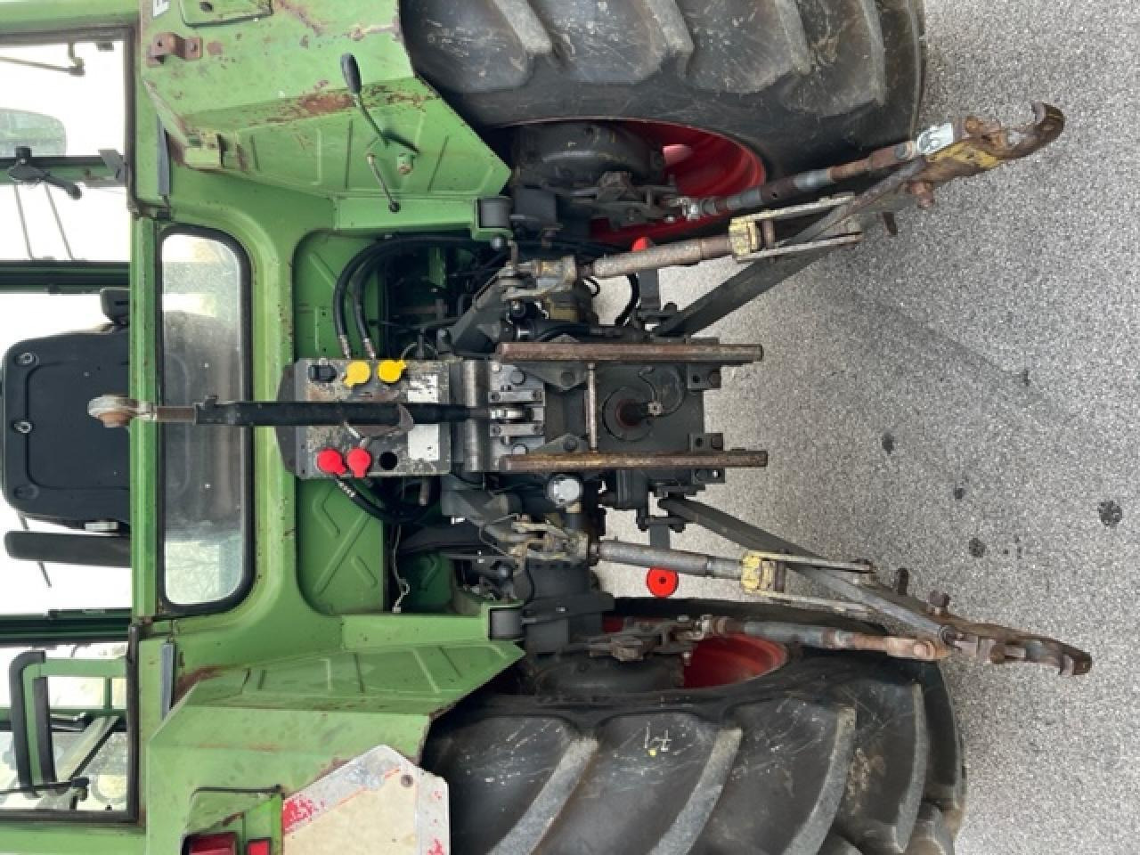 Трактор Fendt Farmer 306 LS, ca. 9516 Bh, Baujahr 1982: снимка 8