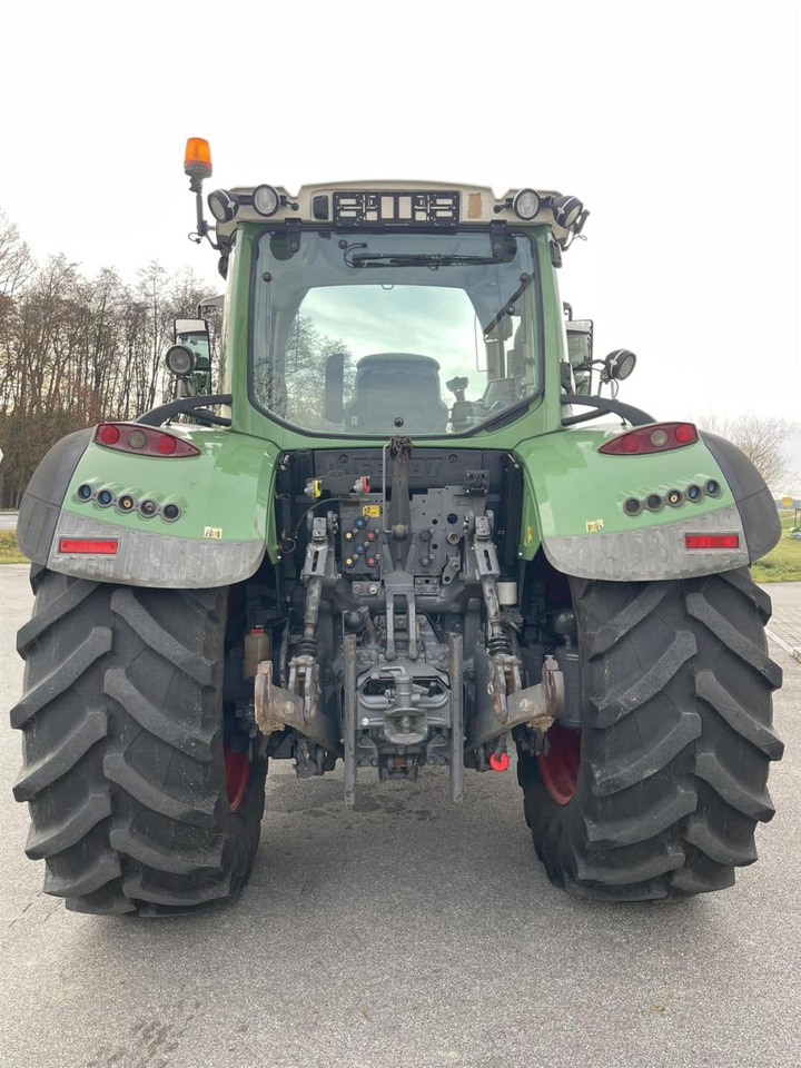 Fendt Fendt 718 Vario SCR GPS - Трактор: снимка 5 Fendt Fendt 718 Vario SCR GPS - Трактор: снимка 5