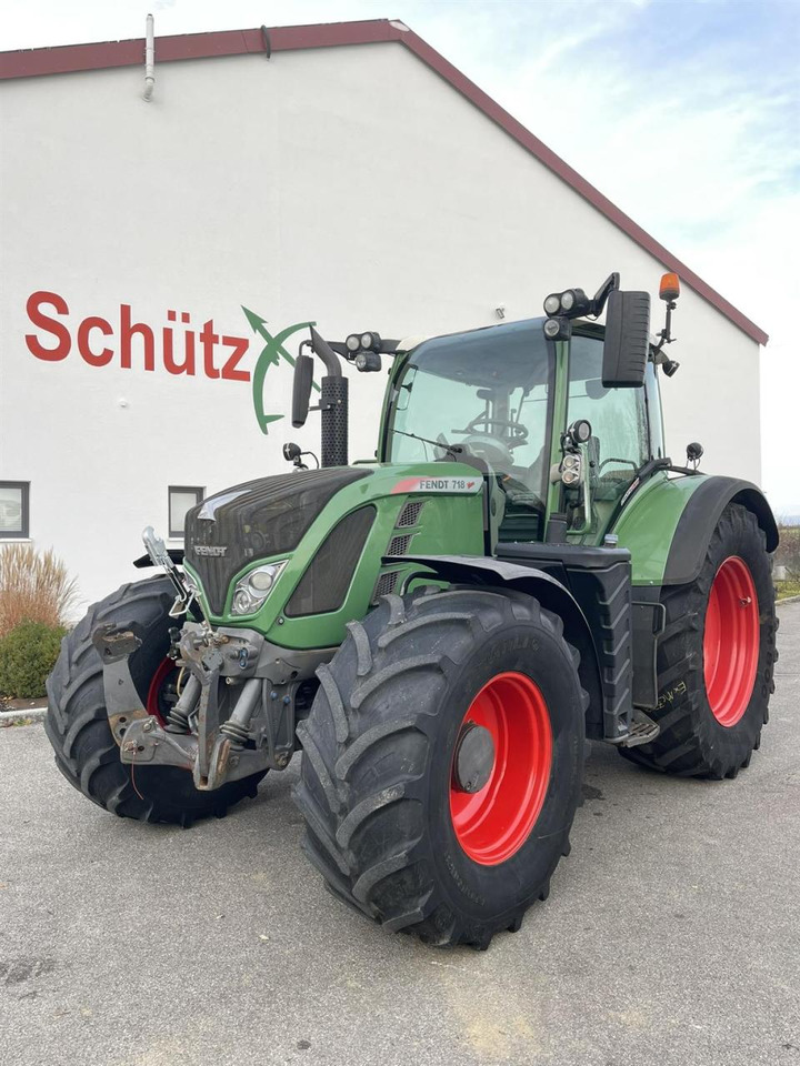Fendt Fendt 718 Vario SCR GPS - Трактор: снимка 1 Fendt Fendt 718 Vario SCR GPS - Трактор: снимка 1