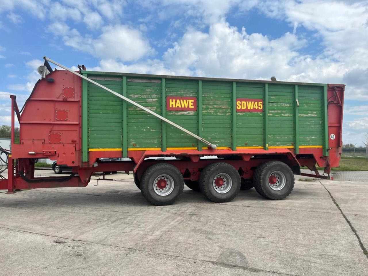 HAWE Tridem SDW 45T mit Heckentleerung - Селскостопанско ремарке самосвал: снимка 1 HAWE Tridem SDW 45T mit Heckentleerung - Селскостопанско ремарке самосвал: снимка 1