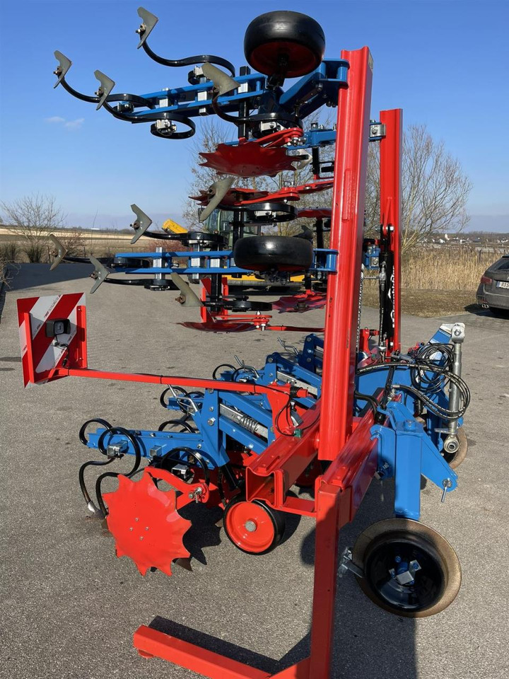 Hatzenbichler 6-reihiges Hackgerät, 75 cm Abstand, TOP Zustand - Машина за обработка на почвата: снимка 2 Hatzenbichler 6-reihiges Hackgerät, 75 cm Abstand, TOP Zustand - Машина за обработка на почвата: снимка 2