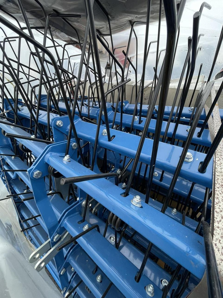 Hatzenbichler Neuwertiger Striegel mit hydraulischer Druckverstellung, 12m, Bj. 2023, Hatzenbichler - Брана: снимка 5 Hatzenbichler Neuwertiger Striegel mit hydraulischer Druckverstellung, 12m, Bj. 2023, Hatzenbichler - Брана: снимка 5