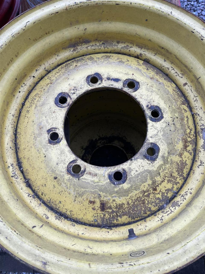 John Deere 15X24 / 8 Loch Felge - Джанта: снимка 3 John Deere 15X24 / 8 Loch Felge - Джанта: снимка 3