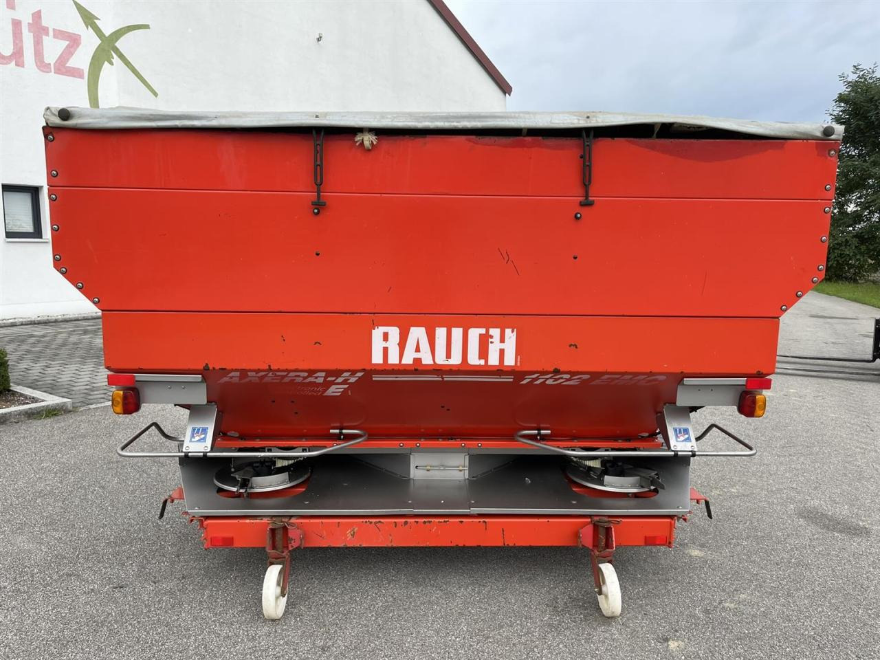 Rauch Axera Düngerstreuer H EMC 1102 Quantron P - Тороразпръсквачка: снимка 2 Rauch Axera Düngerstreuer H EMC 1102 Quantron P - Тороразпръсквачка: снимка 2