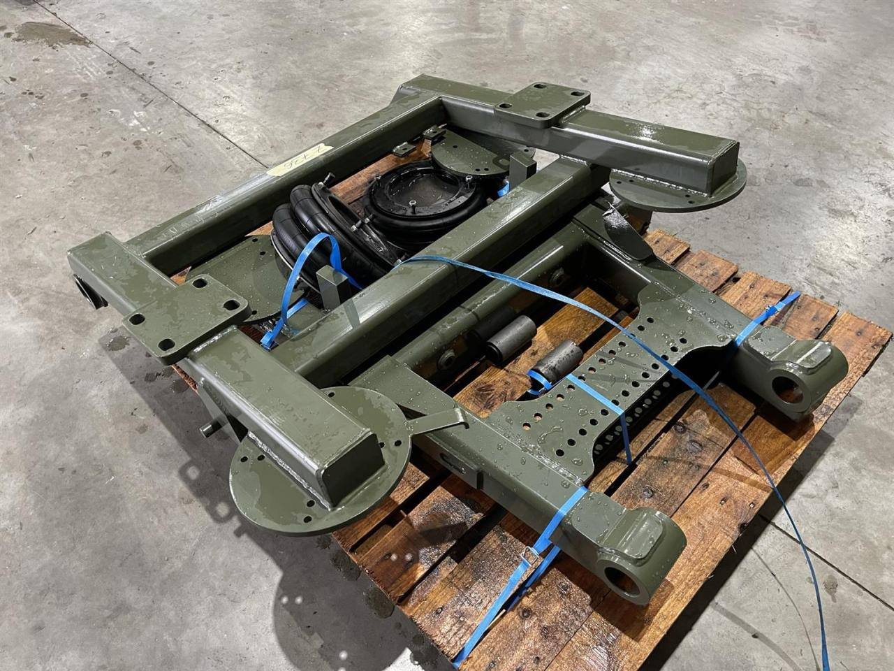Tecnoma Tecnoma Fortis Fahrwerk - Рама/ Шаси за Селскостопанска техника: снимка 3 Tecnoma Tecnoma Fortis Fahrwerk - Рама/ Шаси за Селскостопанска техника: снимка 3