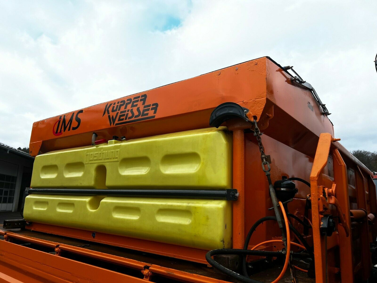 Küpper Weisser E 29040 HFA Salzstreuer Winterdie Küpper Weisser E 29040 HFA Salzstreuer Winterdie - Машина за разпръскване на сол/ Пясък за Комунална/ Специална техника: снимка 1 Küpper Weisser E 29040 HFA Salzstreuer Winterdie Küpper Weisser E 29040 HFA Salzstreuer Winterdie - Машина за разпръскване на сол/ Пясък за Комунална/ Специална техника: снимка 1