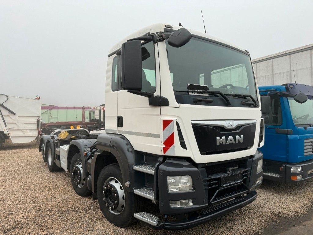 MAN 32.360 TGS 8x2 Fahrgestell MAN 32.360 TGS 8x2 Fahrgestell - Шаси кабина: снимка 3 MAN 32.360 TGS 8x2 Fahrgestell MAN 32.360 TGS 8x2 Fahrgestell - Шаси кабина: снимка 3