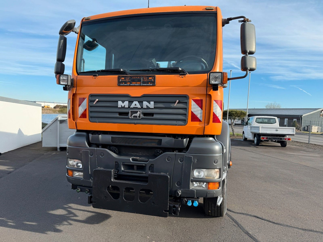 MAN TGA 18.360 4x4 Winterdienst Meiller Abroller - Мултилифт с кука камион: снимка 2 MAN TGA 18.360 4x4 Winterdienst Meiller Abroller - Мултилифт с кука камион: снимка 2