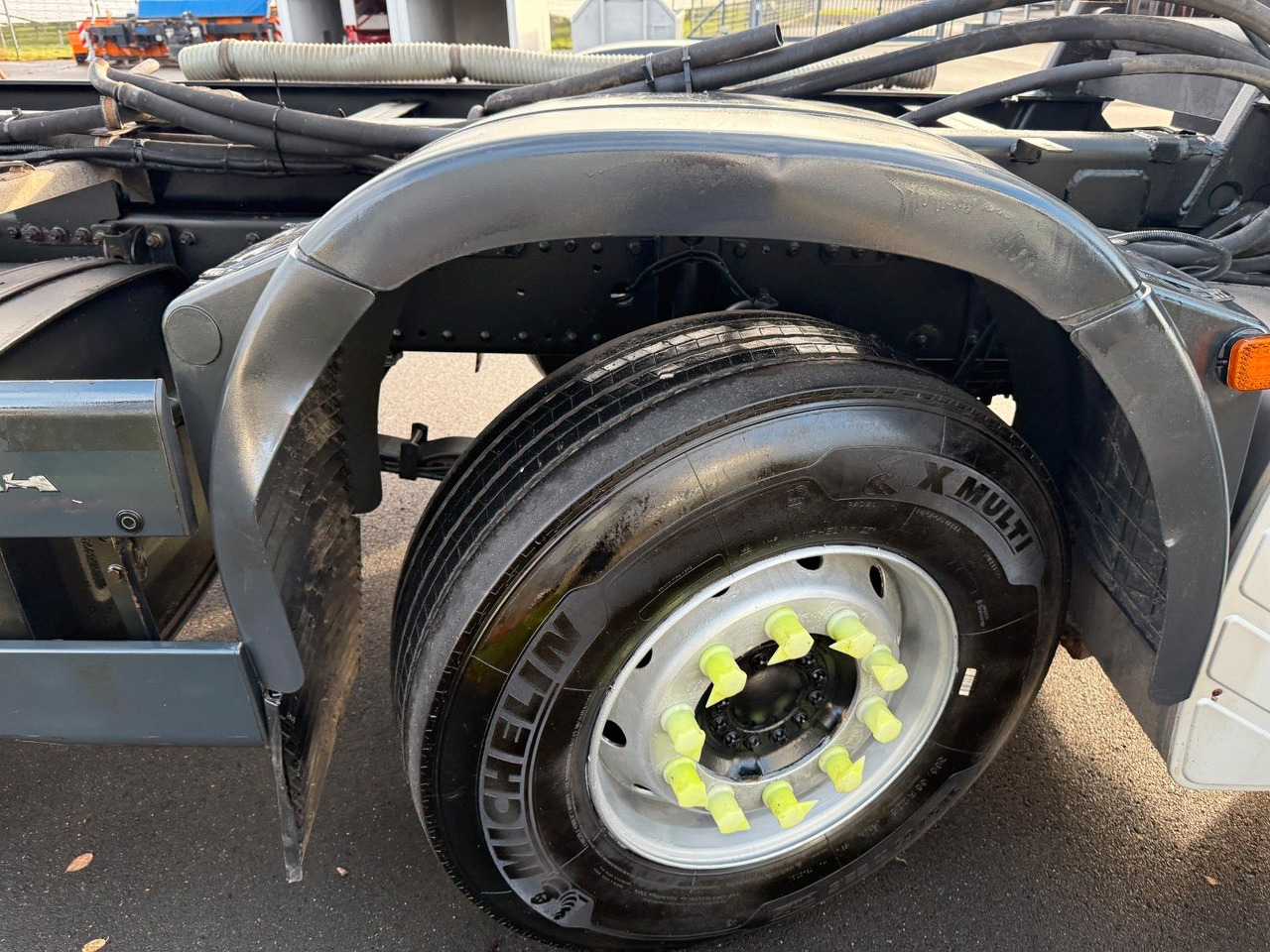 MAN TGS 35.360 8x2 Fahrgestell - Шаси кабина: снимка 5 MAN TGS 35.360 8x2 Fahrgestell - Шаси кабина: снимка 5