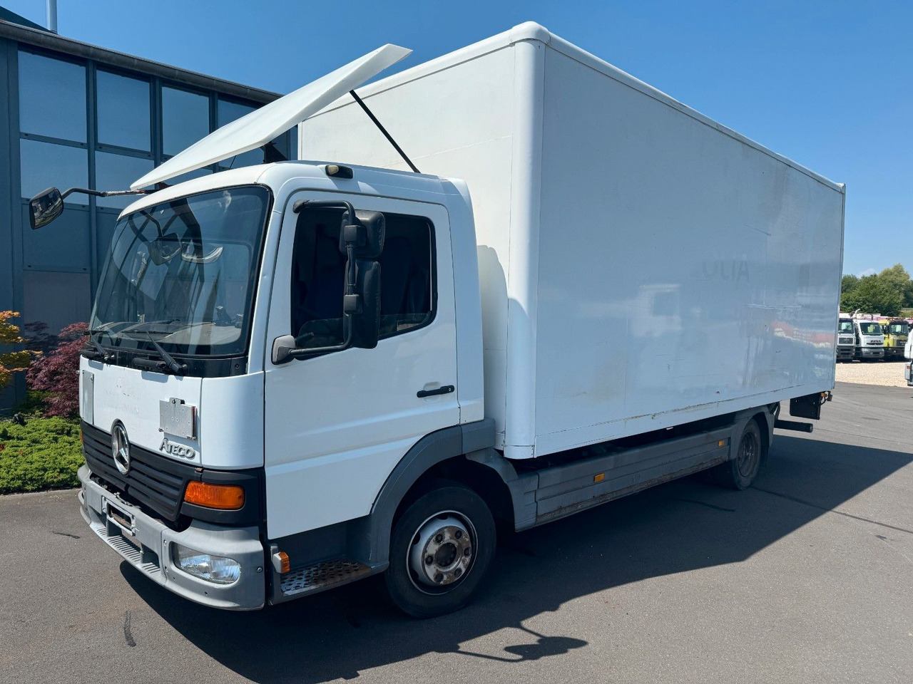 Mercedes-Benz 818 Koffer / LBW / AHK + DL - Лекотоварен автомобил фургон: снимка 1 Mercedes-Benz 818 Koffer / LBW / AHK + DL - Лекотоварен автомобил фургон: снимка 1
