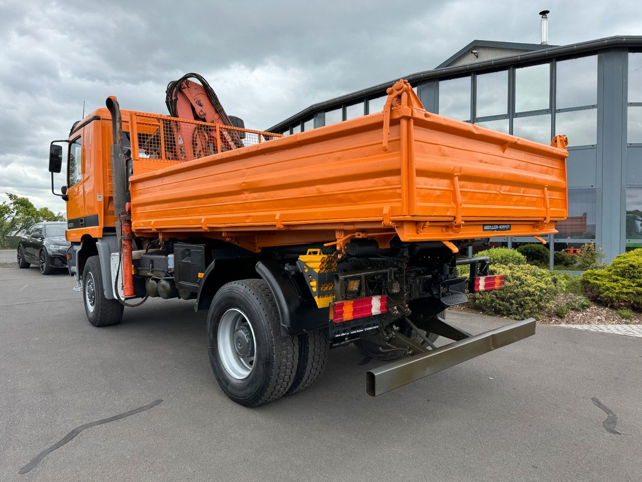 Mercedes-Benz Actros 1831 4x4 Kipper - Kran- Kupplung- Blattfe - Самосвал камион, Камион с кран: снимка 3 Mercedes-Benz Actros 1831 4x4 Kipper - Kran- Kupplung- Blattfe - Самосвал камион, Камион с кран: снимка 3