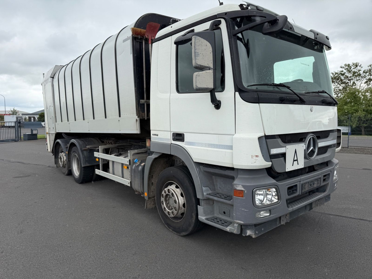 Mercedes-Benz Actros MP3 2532 6x2 Faun Rotorpress 521 - Боклукчийска кола: снимка 3 Mercedes-Benz Actros MP3 2532 6x2 Faun Rotorpress 521 - Боклукчийска кола: снимка 3