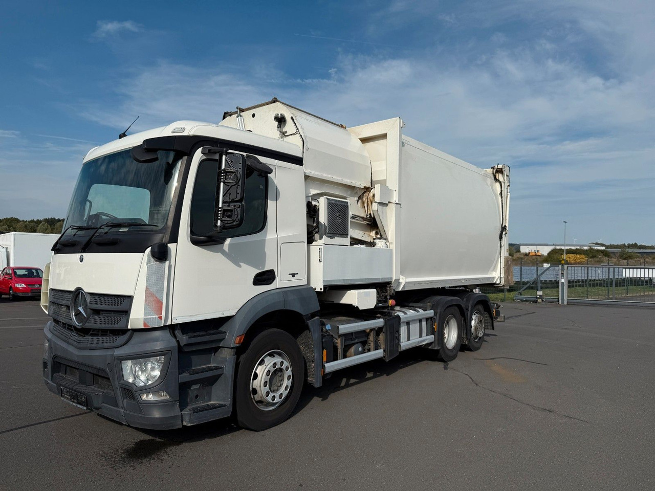 Mercedes-Benz Antos 2533 Seitenlader HS SL- VK- F - Боклукчийска кола: снимка 1 Mercedes-Benz Antos 2533 Seitenlader HS SL- VK- F - Боклукчийска кола: снимка 1