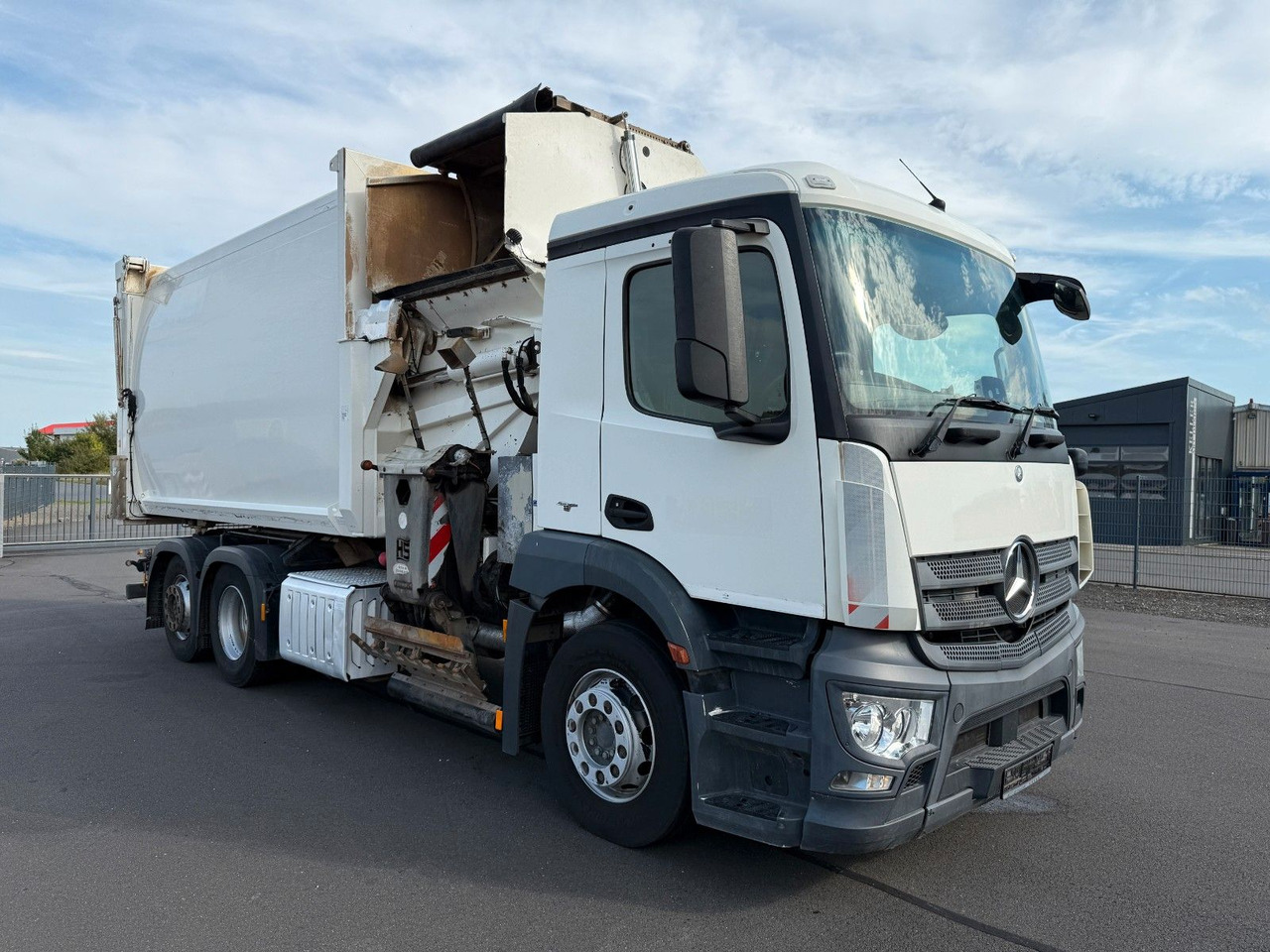 Mercedes-Benz Antos 2533 Seitenlader HS SL- VK- F - Боклукчийска кола: снимка 3 Mercedes-Benz Antos 2533 Seitenlader HS SL- VK- F - Боклукчийска кола: снимка 3
