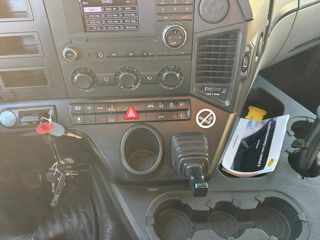 Mercedes-Benz Antos 2543 Meiller RK 20.65- hydr Verriegelung Mercedes-Benz Antos 2543 Meiller RK 20.65- hydr Verriegelung - Мултилифт с кука камион: снимка 4 Mercedes-Benz Antos 2543 Meiller RK 20.65- hydr Verriegelung Mercedes-Benz Antos 2543 Meiller RK 20.65- hydr Verriegelung - Мултилифт с кука камион: снимка 4