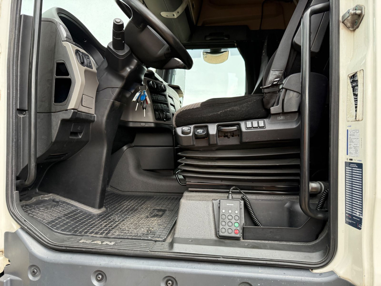 MAN TGX 18.460 - Euro 6- Motorschaden - Hydraulik- - Влекач: снимка 4 MAN TGX 18.460 - Euro 6- Motorschaden - Hydraulik- - Влекач: снимка 4