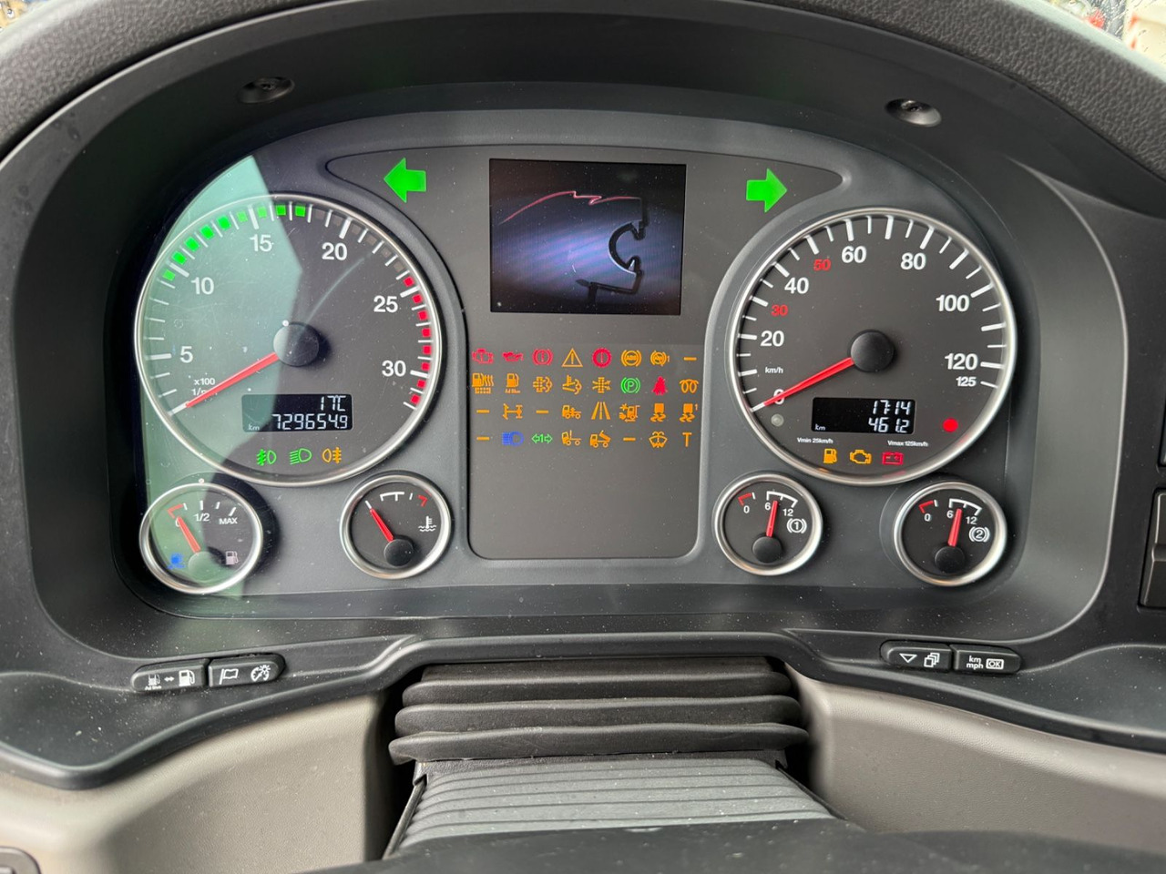 MAN TGX 18.460 - Euro 6- Motorschaden - Hydraulik- - Влекач: снимка 5 MAN TGX 18.460 - Euro 6- Motorschaden - Hydraulik- - Влекач: снимка 5