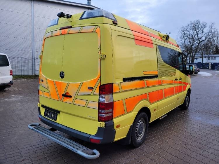 MERCEDES – BENZ SPRINTER 2.2D AMBULANCE (PROFILE) KLIMA 11.2014 EURO 5 - Линейка: снимка 4 MERCEDES – BENZ SPRINTER 2.2D AMBULANCE (PROFILE) KLIMA 11.2014 EURO 5 - Линейка: снимка 4