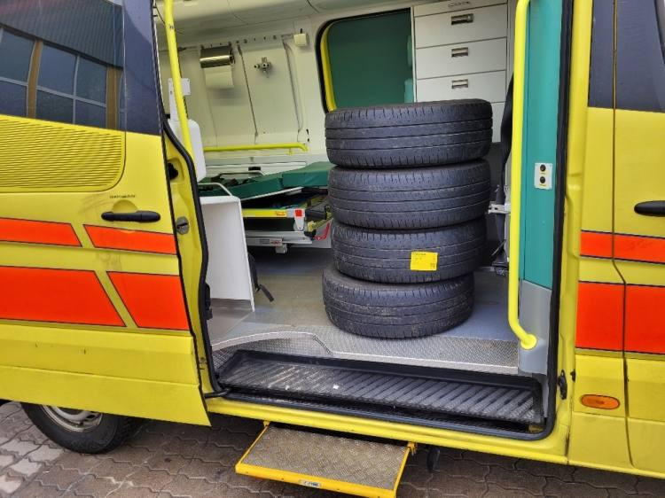 MERCEDES – BENZ SPRINTER 2.2D AMBULANCE (PROFILE) KLIMA 11.2014 EURO 5 - Линейка: снимка 5 MERCEDES – BENZ SPRINTER 2.2D AMBULANCE (PROFILE) KLIMA 11.2014 EURO 5 - Линейка: снимка 5