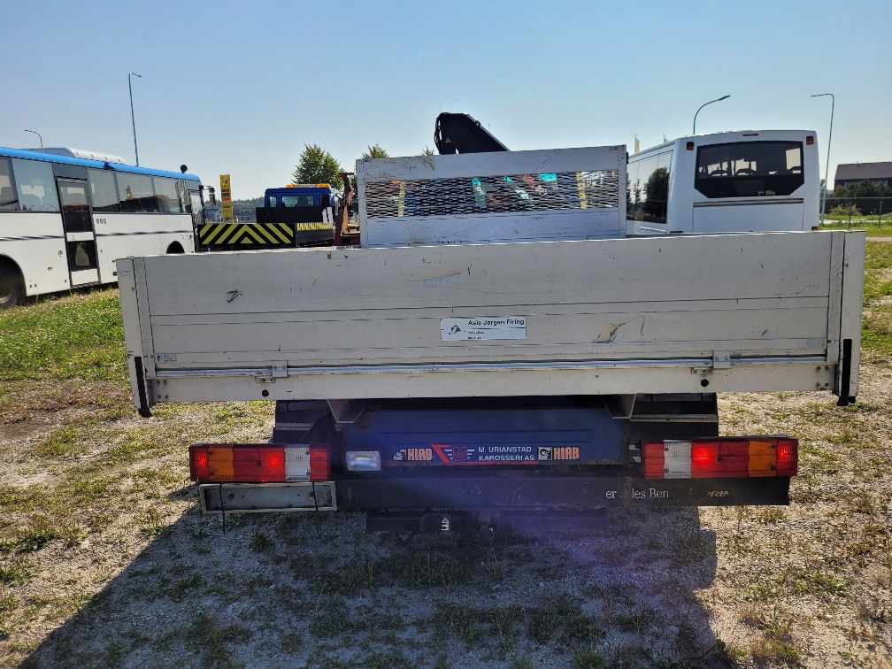 MERCEDES – BENZ SPRINTER 616CDI HIAB 027-2 Crane 10.2004 - Бордови бус: снимка 5 MERCEDES – BENZ SPRINTER 616CDI HIAB 027-2 Crane 10.2004 - Бордови бус: снимка 5