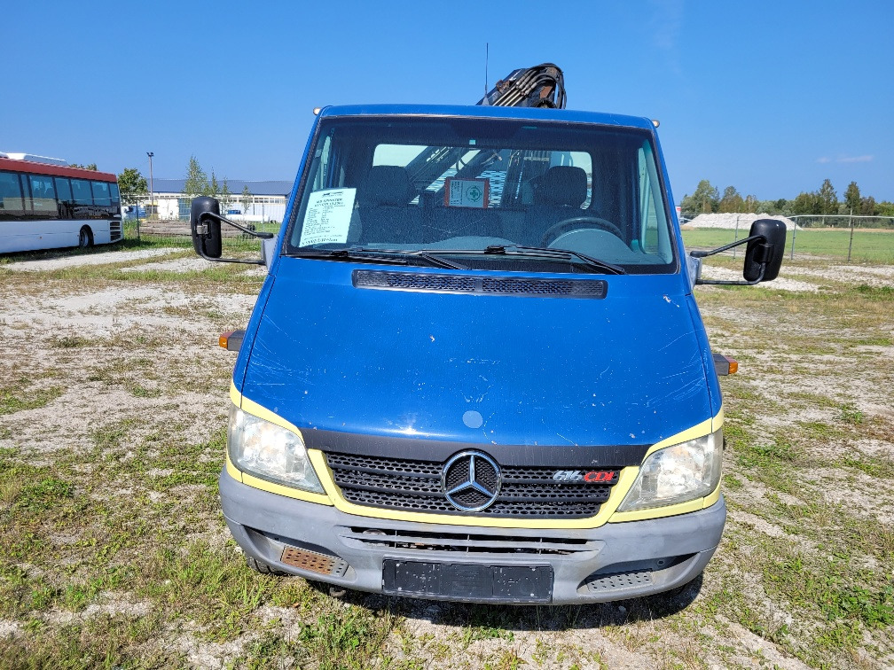 MERCEDES – BENZ SPRINTER 616CDI HIAB 027-2 Crane 10.2004  - Бордови бус: снимка 3 MERCEDES – BENZ SPRINTER 616CDI HIAB 027-2 Crane 10.2004  - Бордови бус: снимка 3
