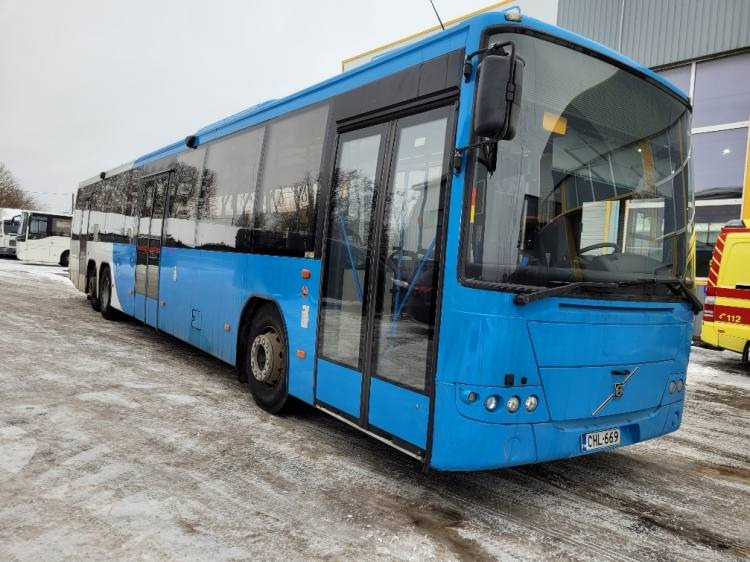 VOLVO B12BLE 8700 KLIMA, 8.2010, EURO 5, RAMP, 58 seats, 14,7m - Междуградски автобус: снимка 1 VOLVO B12BLE 8700 KLIMA, 8.2010, EURO 5, RAMP, 58 seats, 14,7m - Междуградски автобус: снимка 1