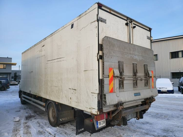 VOLVO FL 250 FOR SPAREPARTS  - Рефрижератор камион: снимка 4 VOLVO FL 250 FOR SPAREPARTS  - Рефрижератор камион: снимка 4