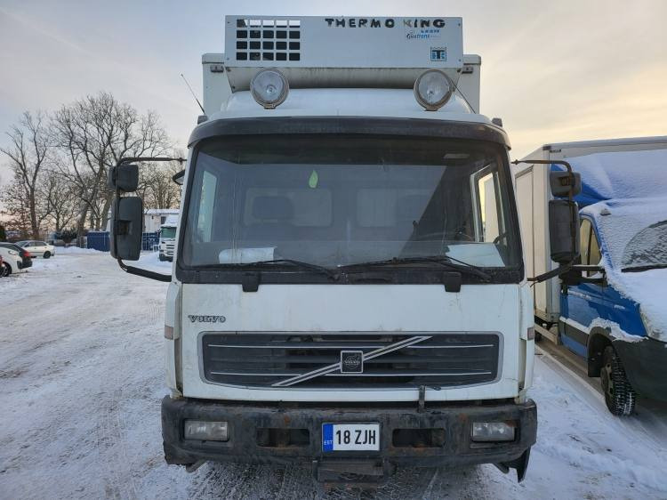 VOLVO FL 250 FOR SPAREPARTS  - Рефрижератор камион: снимка 2 VOLVO FL 250 FOR SPAREPARTS  - Рефрижератор камион: снимка 2