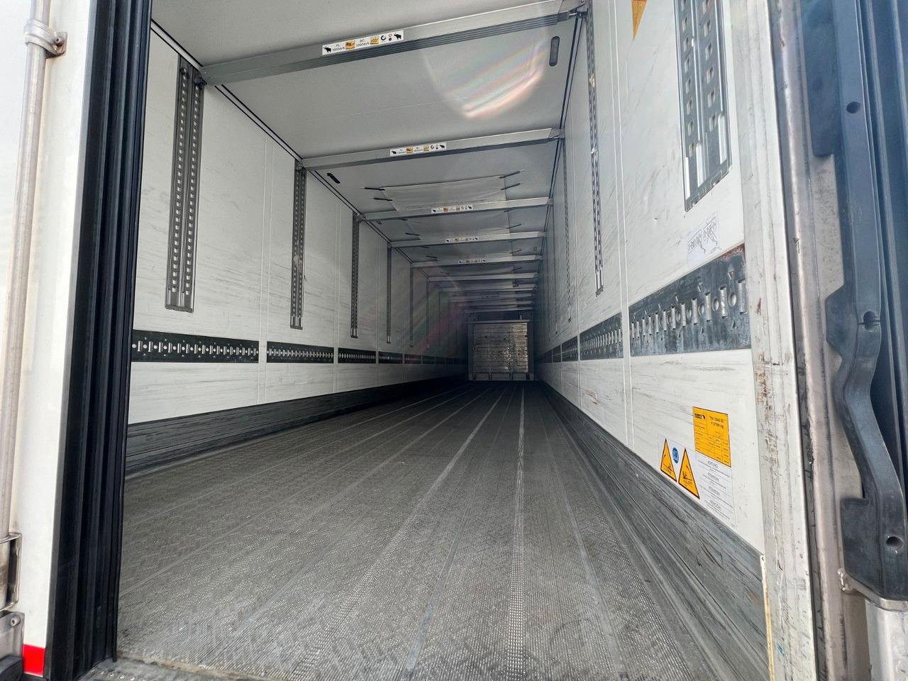 Schmitz Cargobull SKO 24/L - 13.4 FP 45 Cool V7, Schmitz S.CU V2.0 - Рефрижератор полуремарке: снимка 5 Schmitz Cargobull SKO 24/L - 13.4 FP 45 Cool V7, Schmitz S.CU V2.0 - Рефрижератор полуремарке: снимка 5