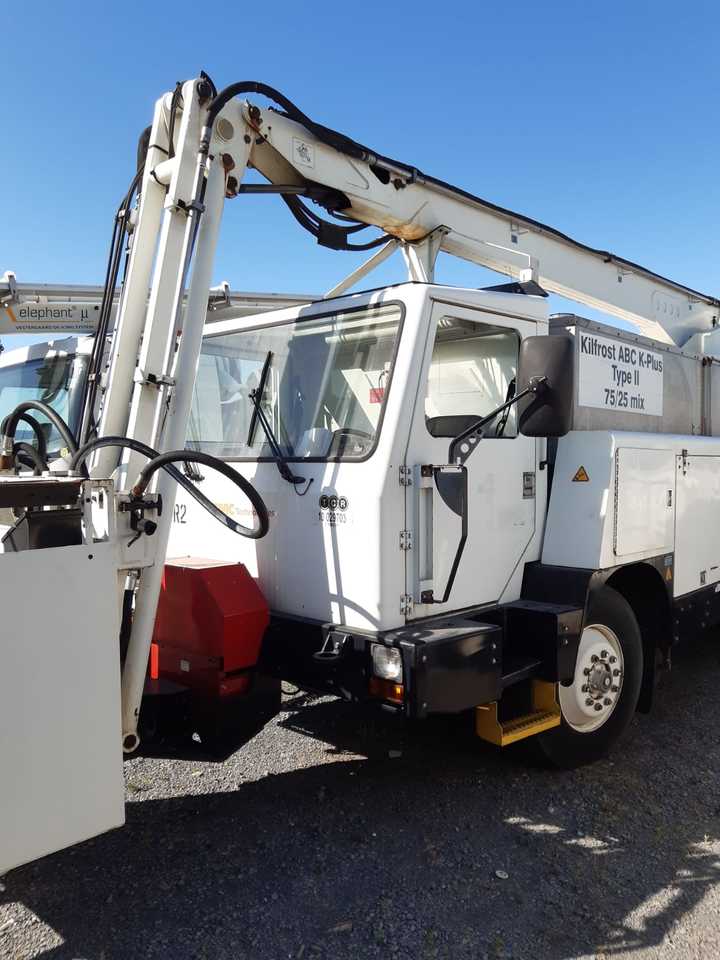 FMC Deicer Tempest 2 - Размразител на самолети: снимка 5 FMC Deicer Tempest 2 - Размразител на самолети: снимка 5