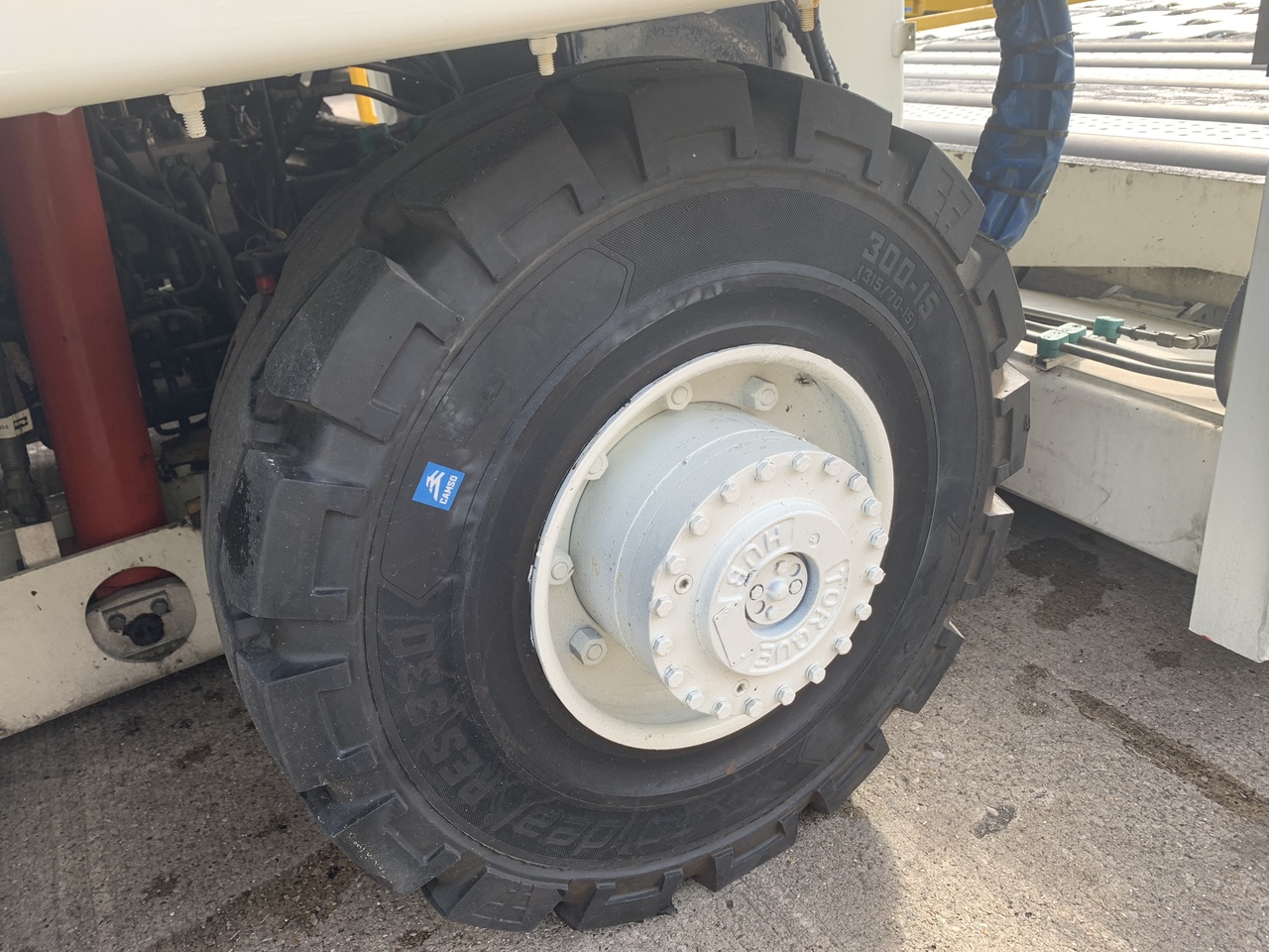 Lower Deck Loader 7 tons FMC  Commander 15 - Товарач на контейнери/ Палети: снимка 4 Lower Deck Loader 7 tons FMC  Commander 15 - Товарач на контейнери/ Палети: снимка 4