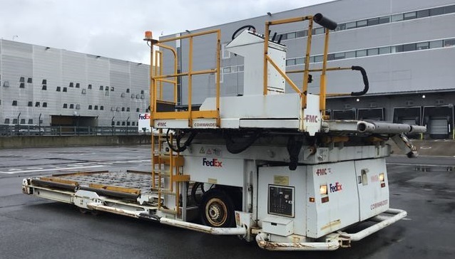 Lower Deck Loader FMC Commander 15 Wide - Товарач на контейнери/ Палети: снимка 2 Lower Deck Loader FMC Commander 15 Wide - Товарач на контейнери/ Палети: снимка 2