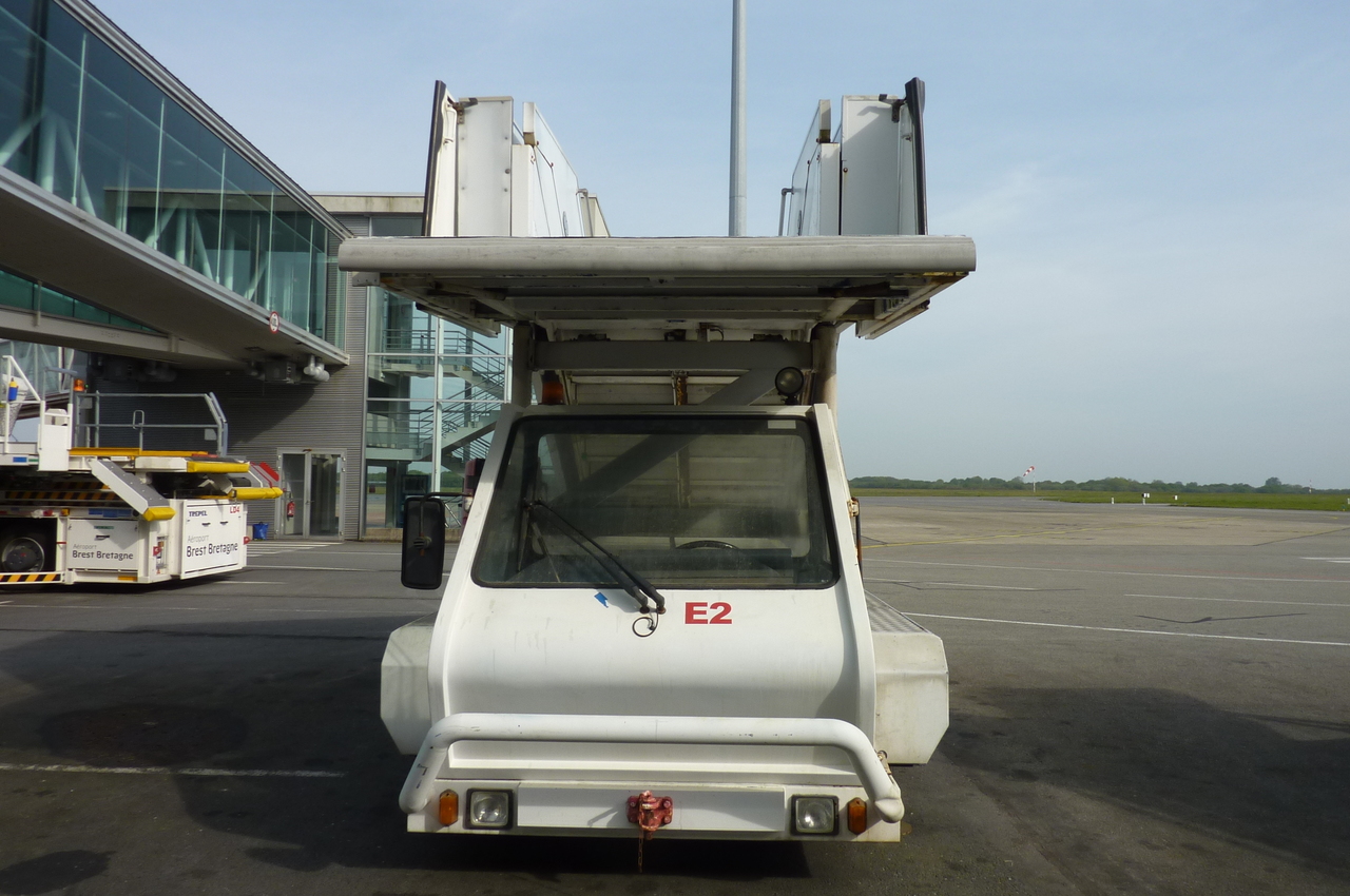 SOVAM Passenger Stairs 1.9 SPS - Пътническа стълба: снимка 2 SOVAM Passenger Stairs 1.9 SPS - Пътническа стълба: снимка 2
