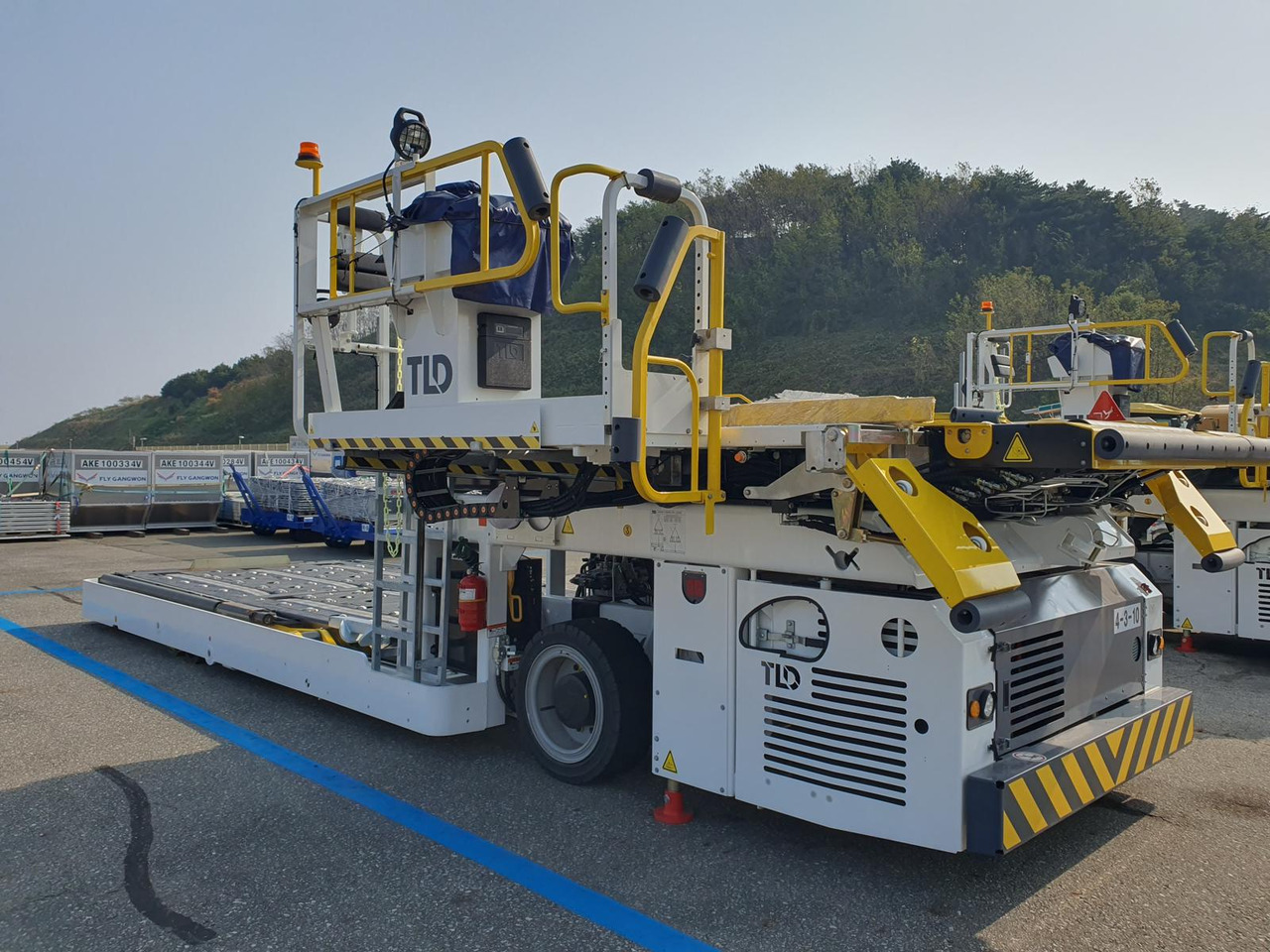 TLD Loader TXL838 - Товарач на контейнери/ Палети: снимка 1 TLD Loader TXL838 - Товарач на контейнери/ Палети: снимка 1