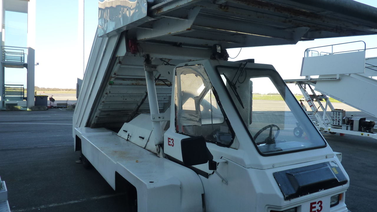 TLD Passenger stairs ABS580 - Пътническа стълба: снимка 4 TLD Passenger stairs ABS580 - Пътническа стълба: снимка 4