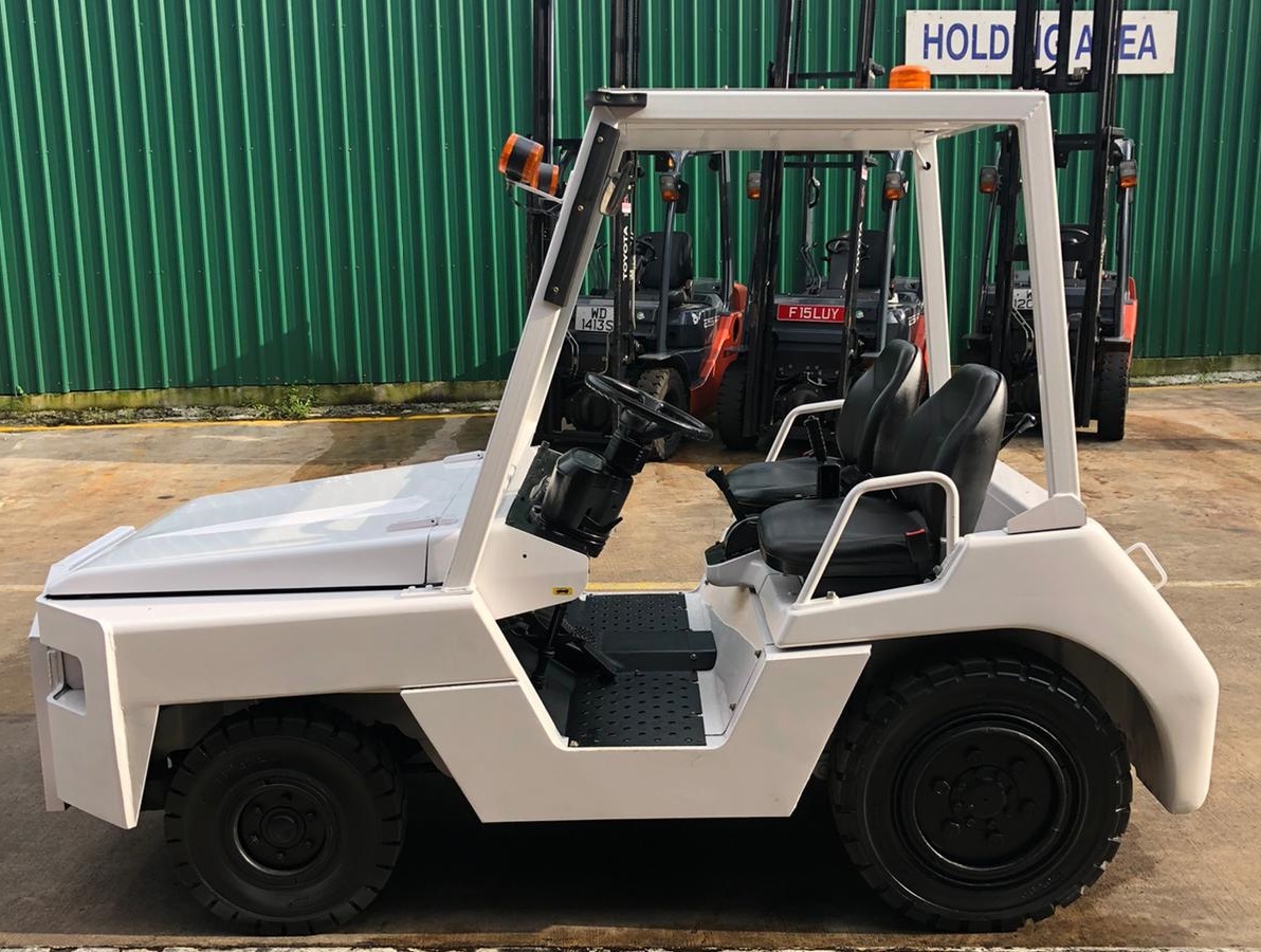 Toyota Tractor - Влекач за багаж: снимка 4 Toyota Tractor - Влекач за багаж: снимка 4
