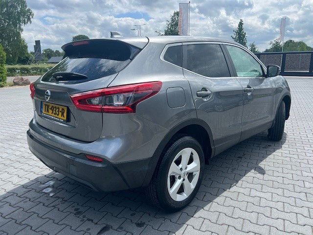 Nissan Qashqai 1.2 - Джип: снимка 4 Nissan Qashqai 1.2 - Джип: снимка 4