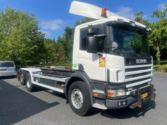 Scania P114-380 - Контейнеровоз/ Сменна каросерия камион: снимка 2 Scania P114-380 - Контейнеровоз/ Сменна каросерия камион: снимка 2