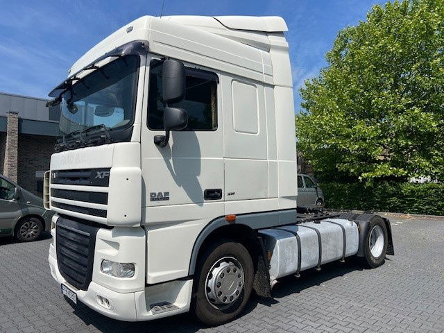 DAF XF 105.460 FT105.460 XF - Влекач: снимка 1 DAF XF 105.460 FT105.460 XF - Влекач: снимка 1