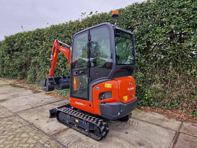 Kubota KX019-4 Hi-spec (NIEUW) - Мини багер: снимка 5 Kubota KX019-4 Hi-spec (NIEUW) - Мини багер: снимка 5