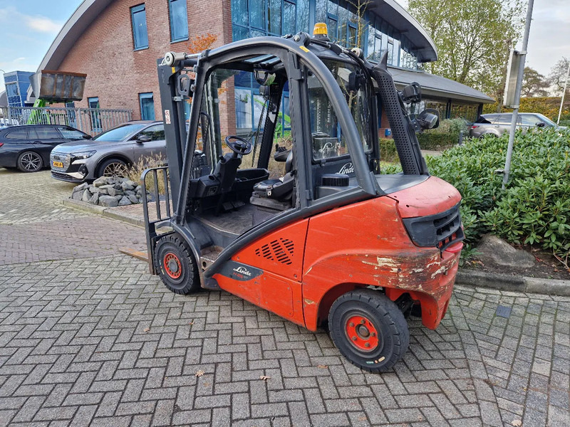 Linde H25D-02 - Дизелов мотокар: снимка 3 Linde H25D-02 - Дизелов мотокар: снимка 3