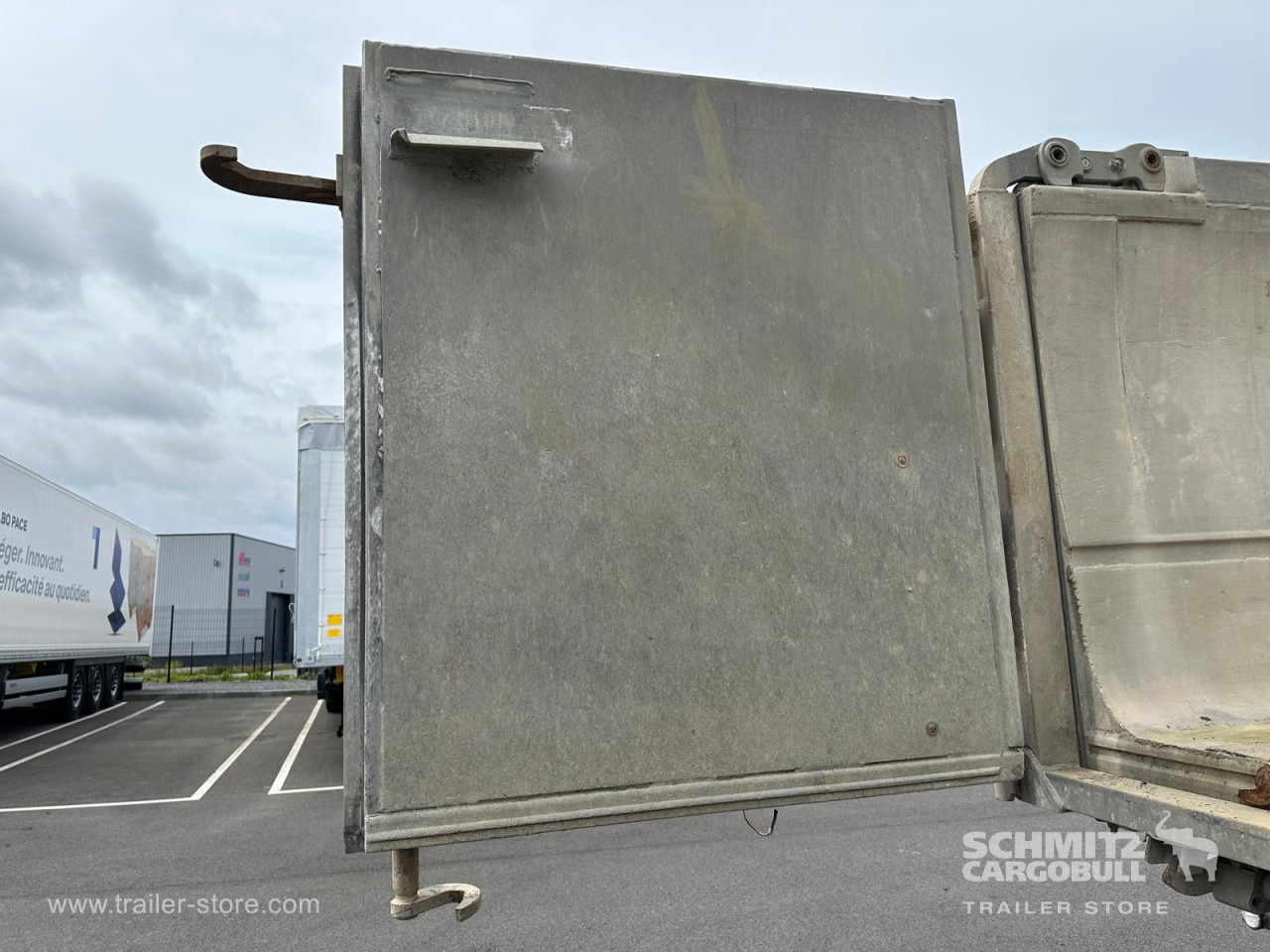 BENALU Tipper Alu-square sided body 24m³ - Самосвал полуремарке: снимка 5 BENALU Tipper Alu-square sided body 24m³ - Самосвал полуремарке: снимка 5