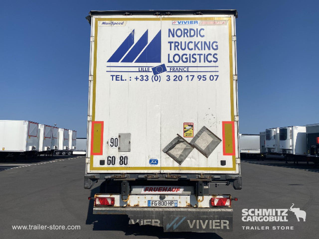 FRUEHAUF Curtainsider Standard Taillift - Брезентово полуремарке: снимка 3 FRUEHAUF Curtainsider Standard Taillift - Брезентово полуремарке: снимка 3