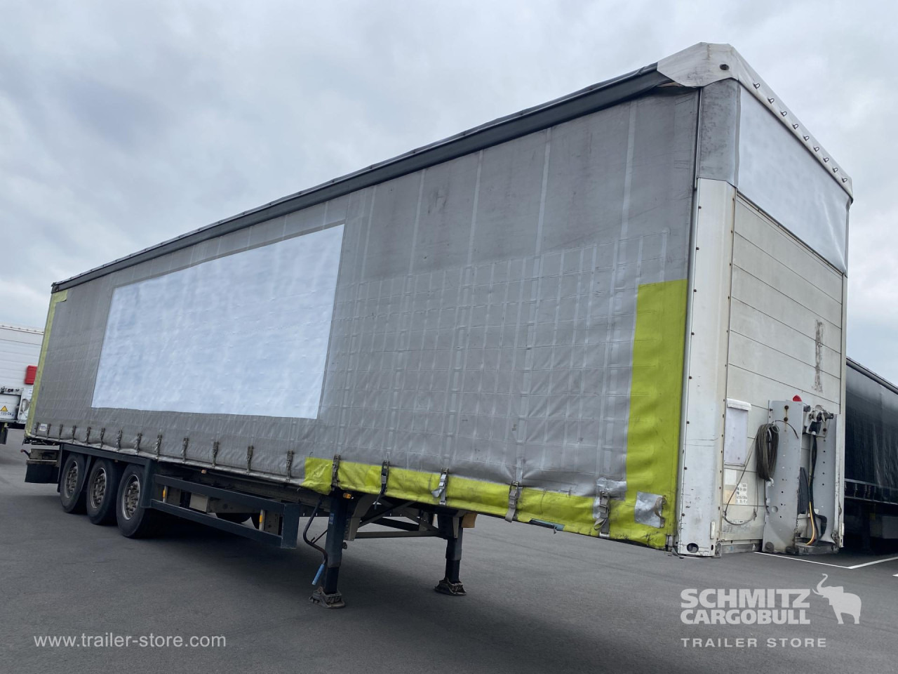 SCHMITZ Curtainsider Standard - Брезентово полуремарке: снимка 1 SCHMITZ Curtainsider Standard - Брезентово полуремарке: снимка 1