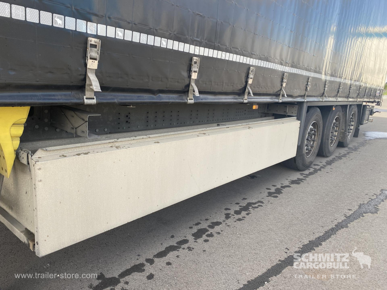 SCHMITZ Curtainsider Standard - Брезентово полуремарке: снимка 3 SCHMITZ Curtainsider Standard - Брезентово полуремарке: снимка 3