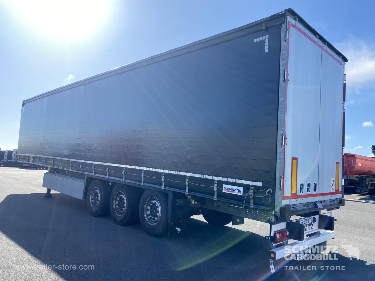 SCHMITZ Curtainsider Standard - Брезентово полуремарке: снимка 4 SCHMITZ Curtainsider Standard - Брезентово полуремарке: снимка 4